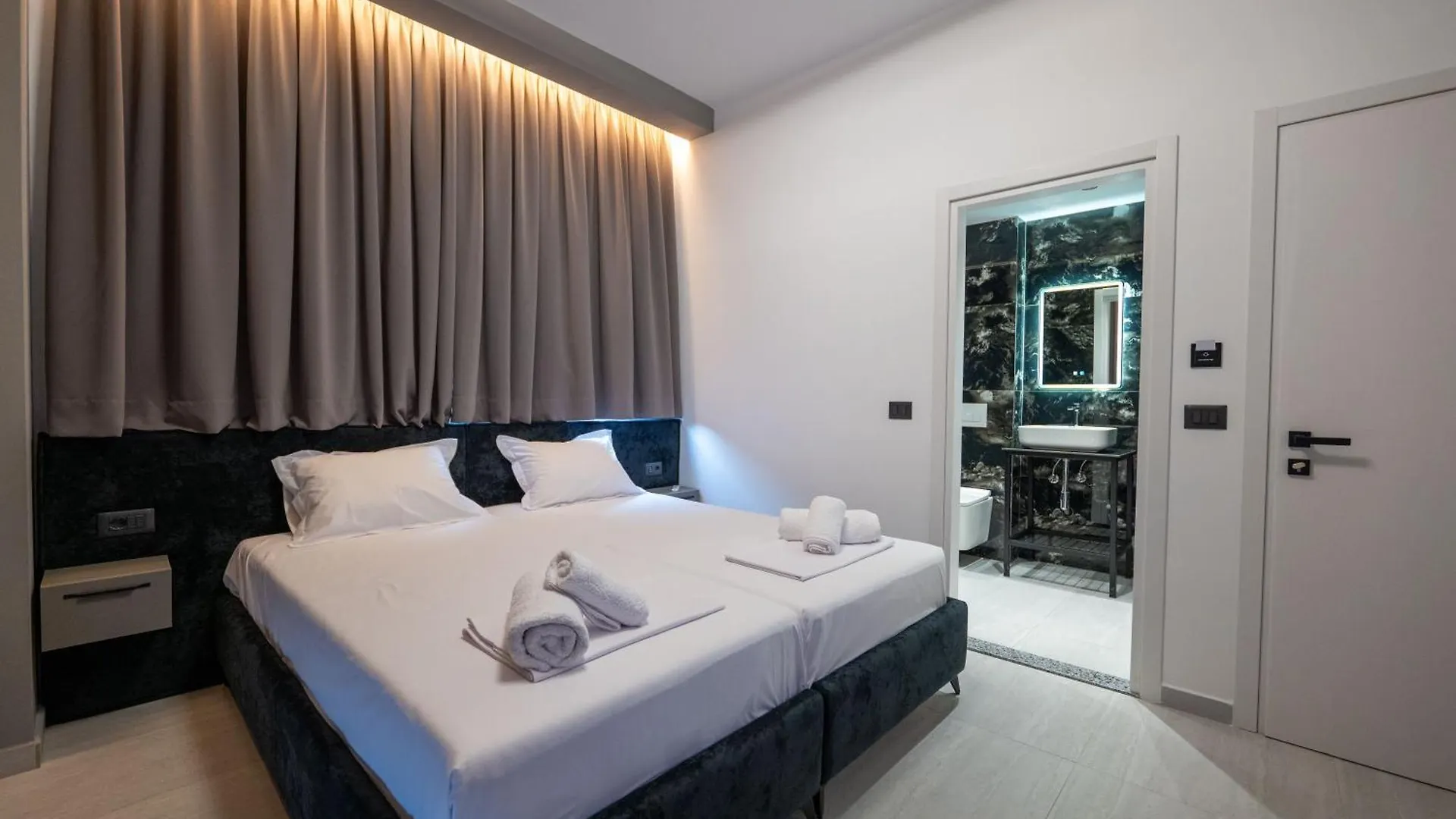 Euphoria Apartments Sarandë Albania