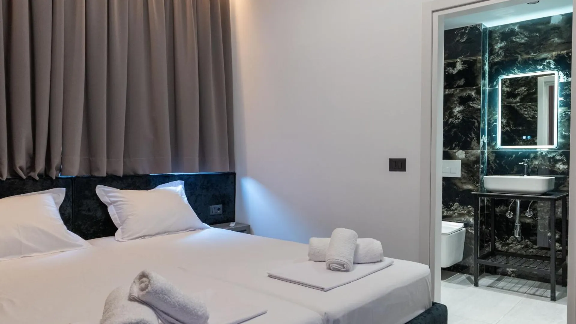 Euphoria Apartments Sarandë Albania