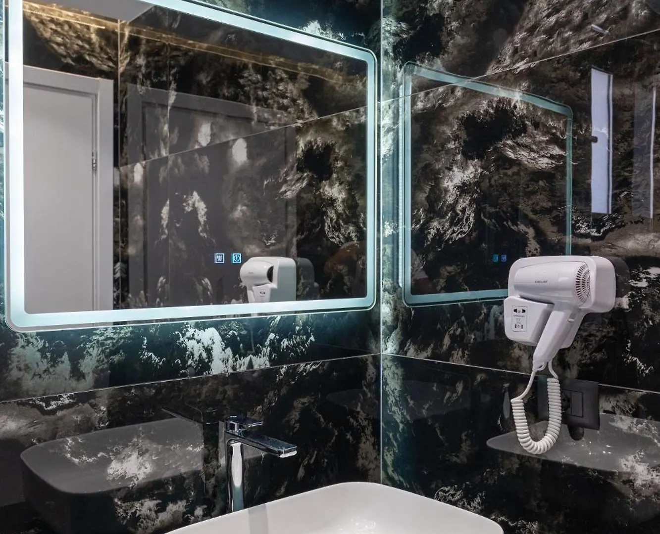 Euphoria Apartments Sarandë Albania