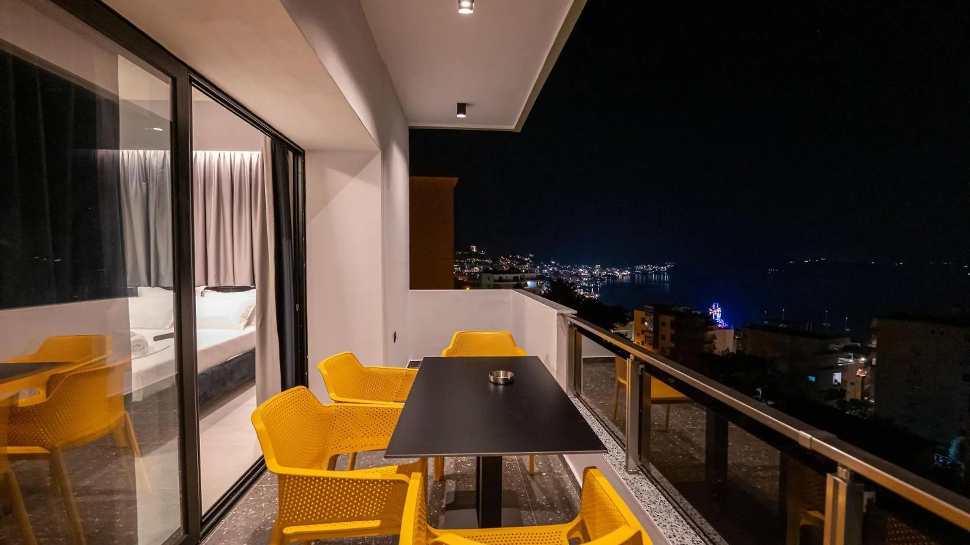 Euphoria Apartments Sarandë Albania